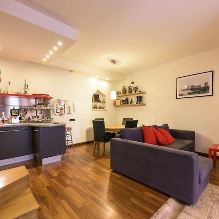 Traditional Apartment In Old City Bari Bagian luar foto