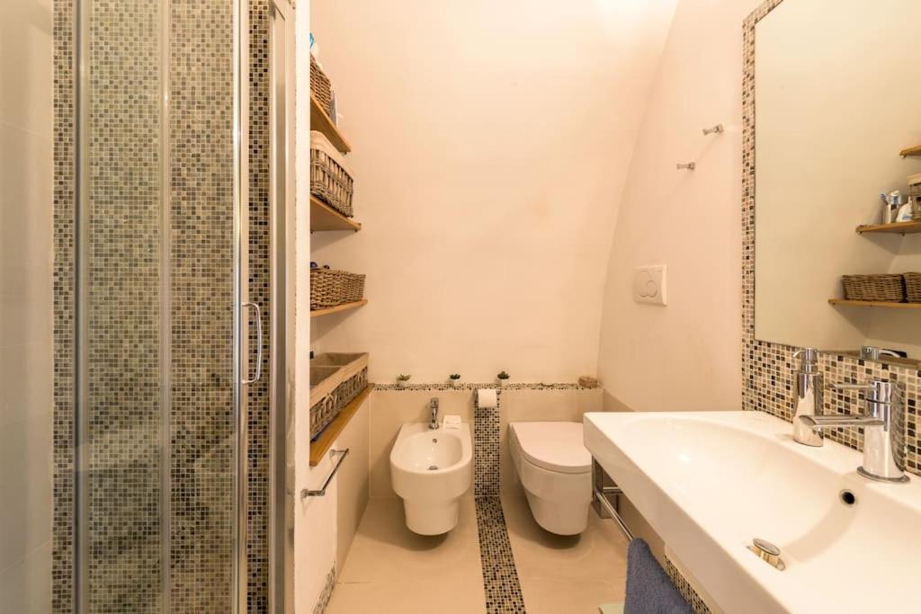 Traditional Apartment In Old City Bari Bagian luar foto