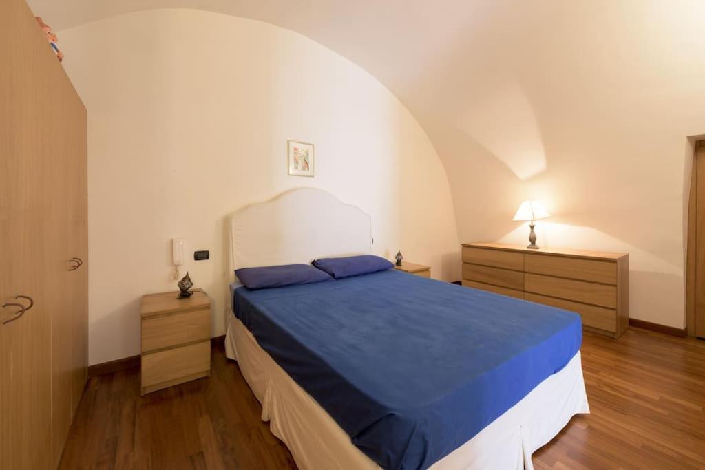 Traditional Apartment In Old City Bari Bagian luar foto