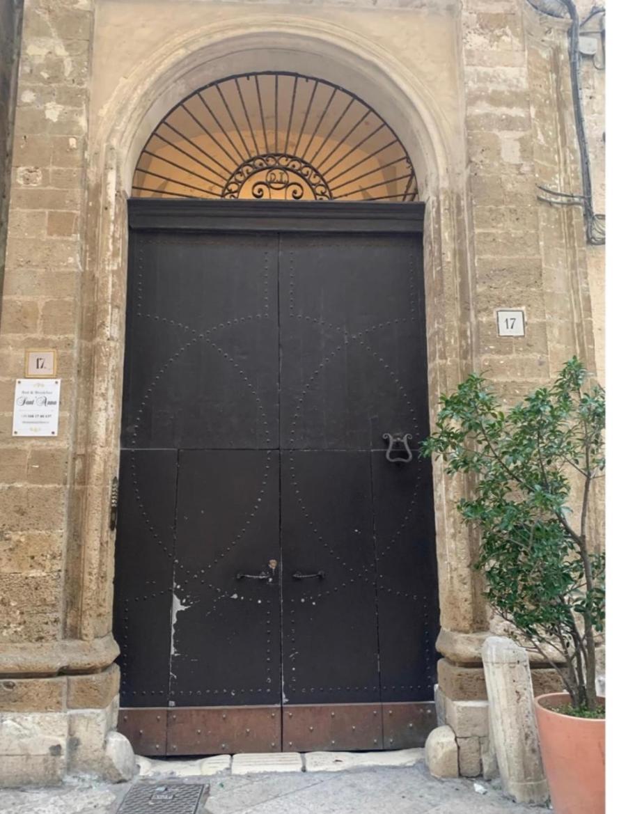 Traditional Apartment In Old City Bari Bagian luar foto